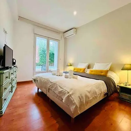 Prázdninový dům « cote Jardin » Central/piscine/jacuzzi/parking *