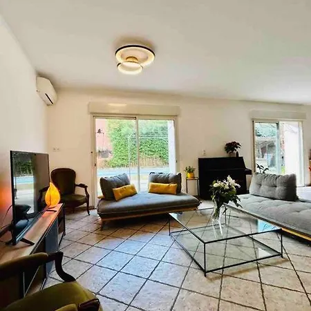 « cote Jardin » Central/piscine/jacuzzi/parking Prázdninový dům Carcassonne